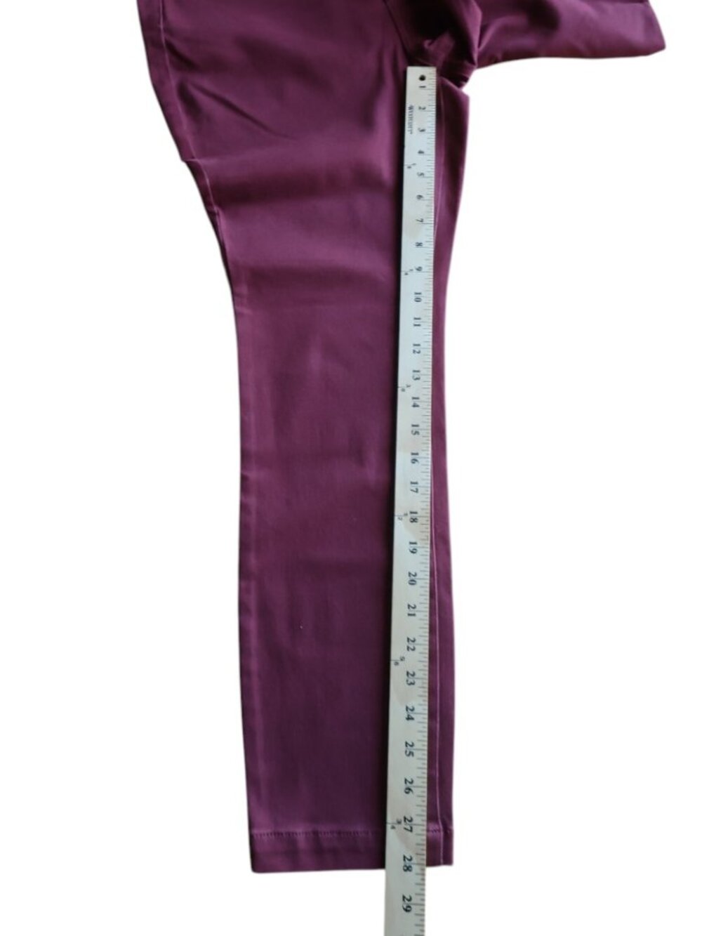 NYDJ Burgundy Skinny Jeans Lift Tuck Size 14 NWT Stretch - Picture 10 of 11